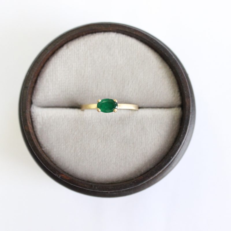oval emerald ring