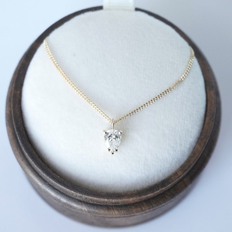pear shape diamond necklace