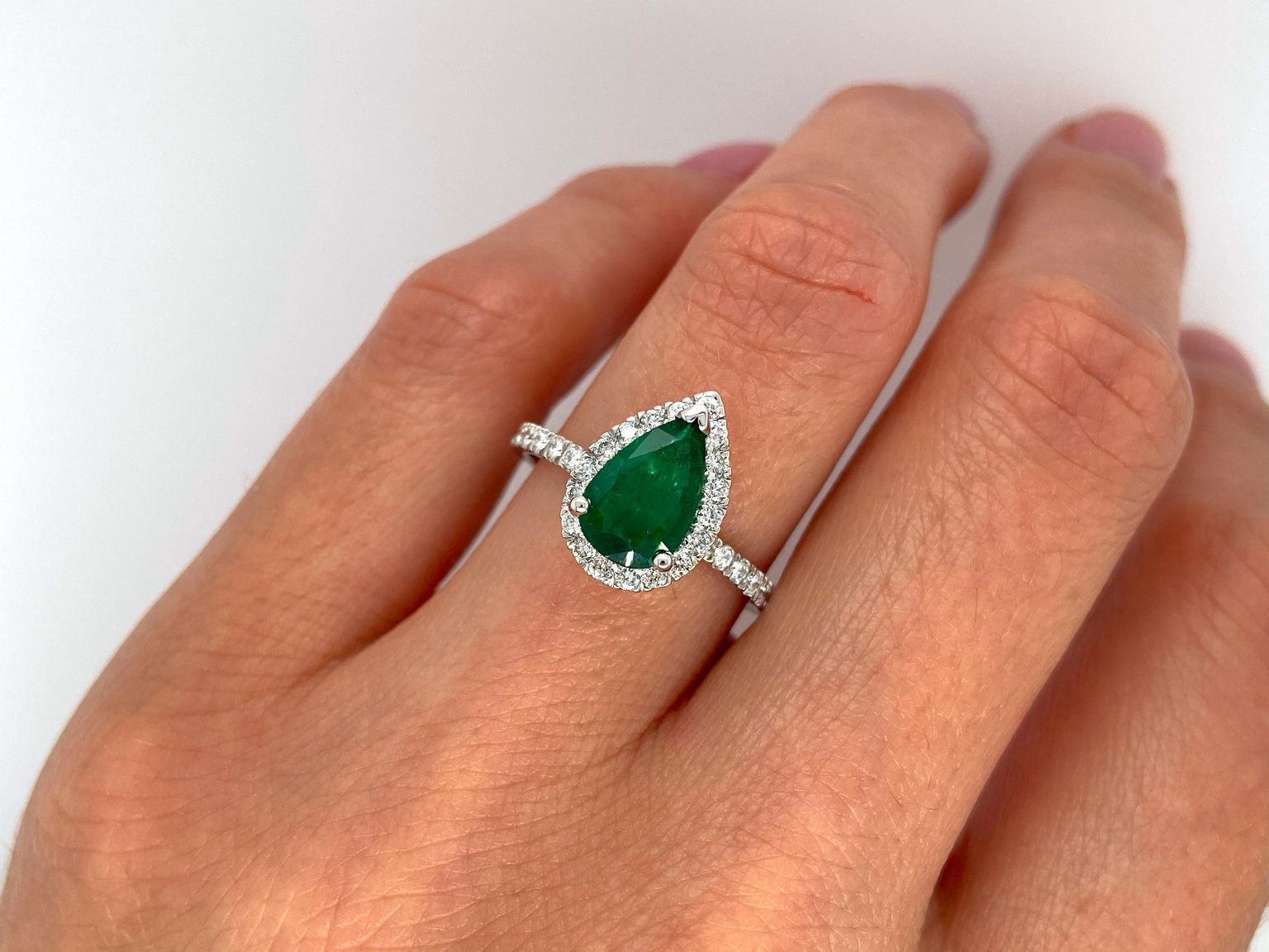 14k White Gold Deep Green Emerald Ring - Gili Mor